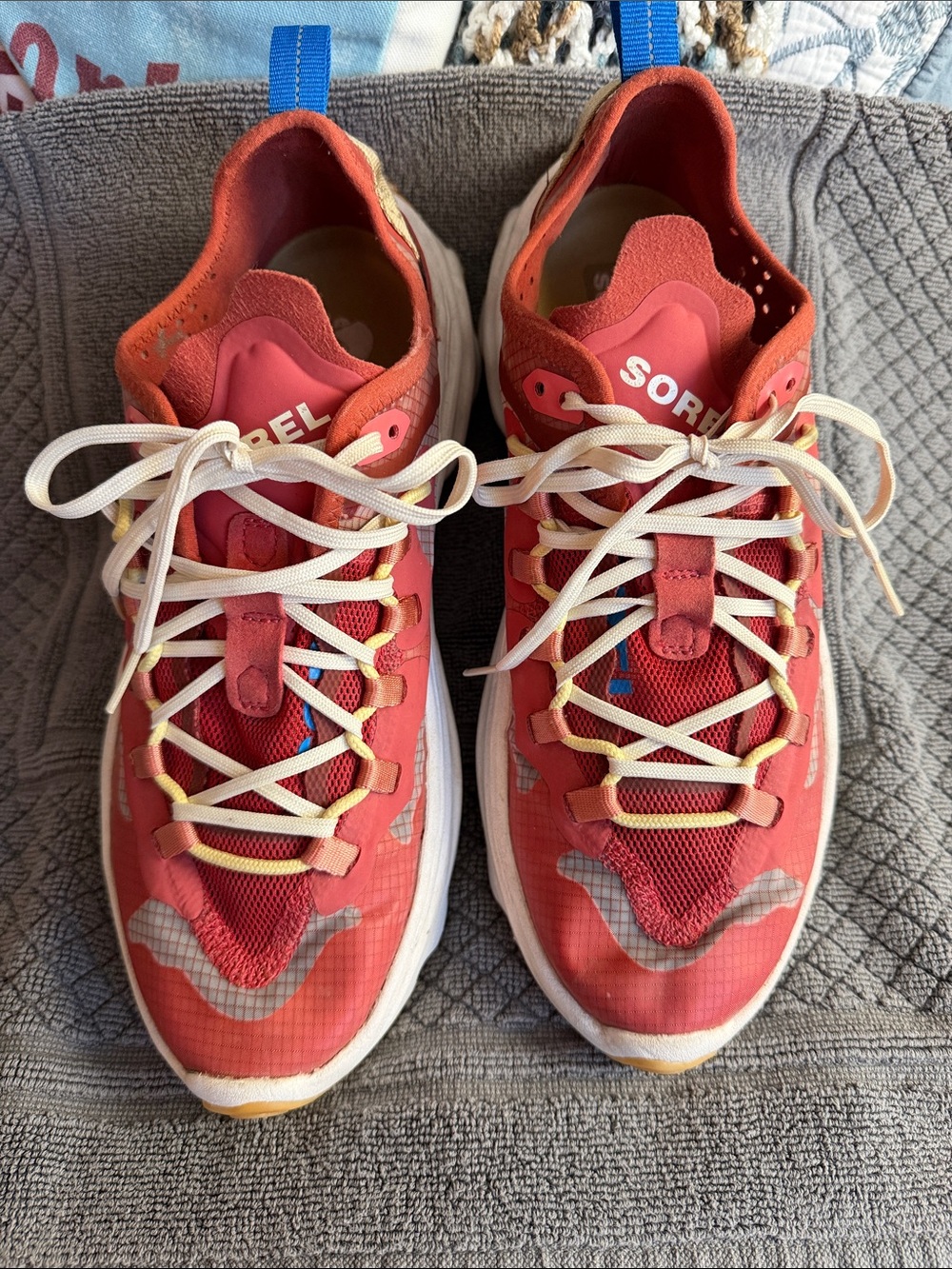PREOWNED Sorel Kinetic Breakthru Tech Lace Womens,Sz 9, Color: Warp Red/Glaze